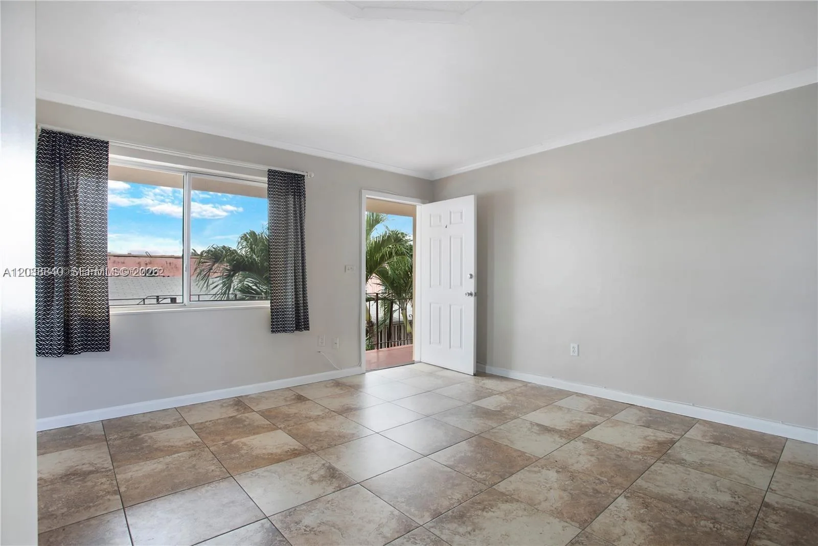 1020 SW 7th St # 9, Miami, FL 33130