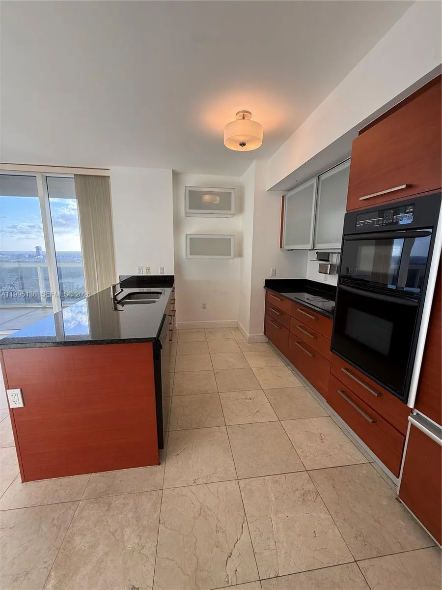 1830 S Ocean Dr # 3006, Hallandale Beach, FL 33009 photo 9