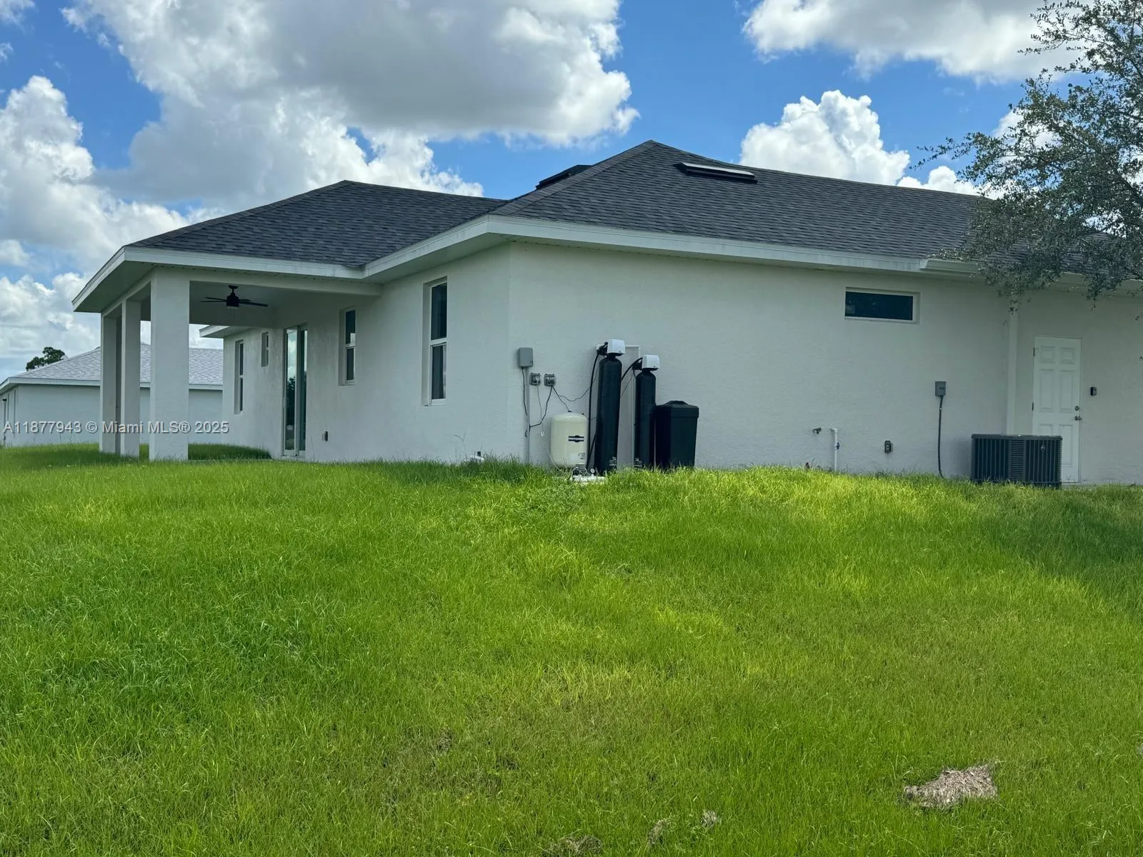2044 Crawford Ave N, Lehigh Acres, FL 33971 photo 10