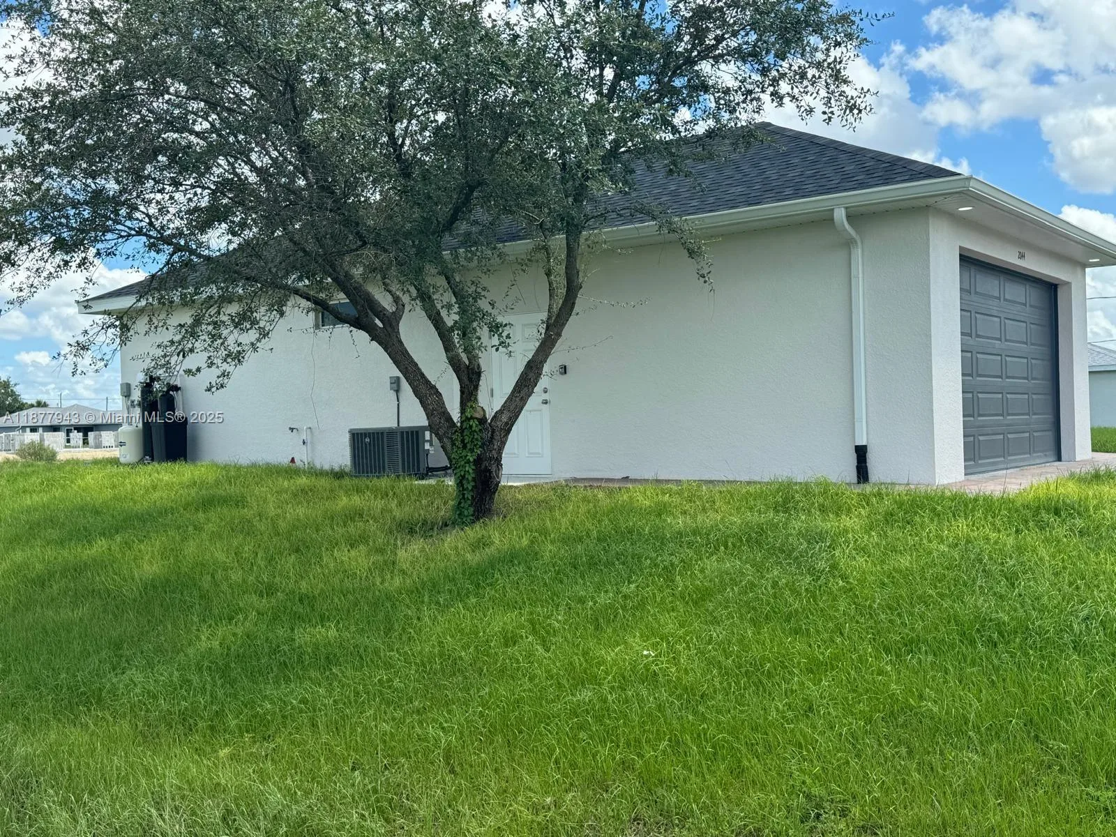 2044 Crawford Ave N, Lehigh Acres, FL 33971 photo 11