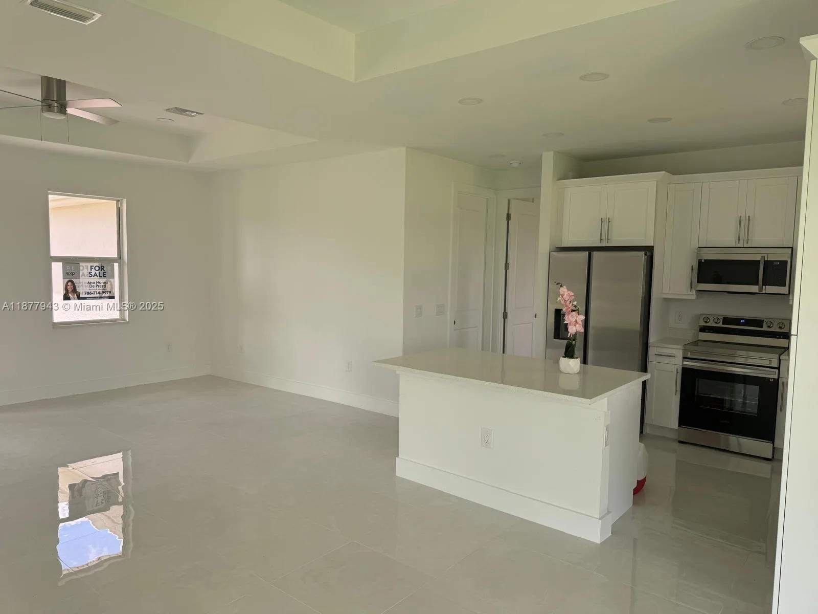 2044 Crawford Ave N, Lehigh Acres, FL 33971 photo 4