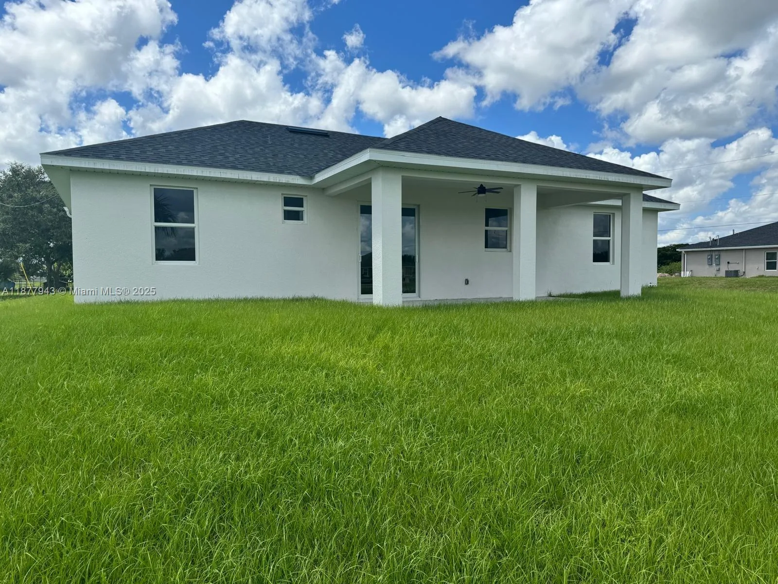 2044 Crawford Ave N, Lehigh Acres, FL 33971 photo 8