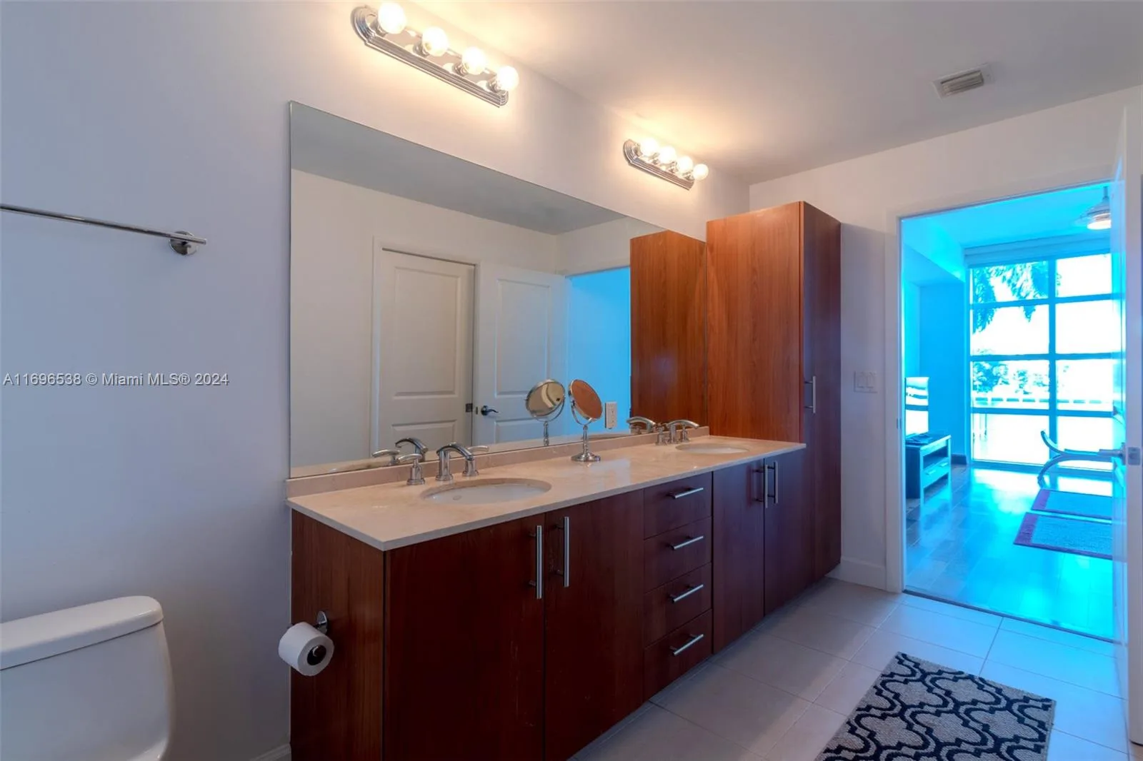 1945 S Ocean Dr # M5, Hallandale Beach, FL 33009 photo 10