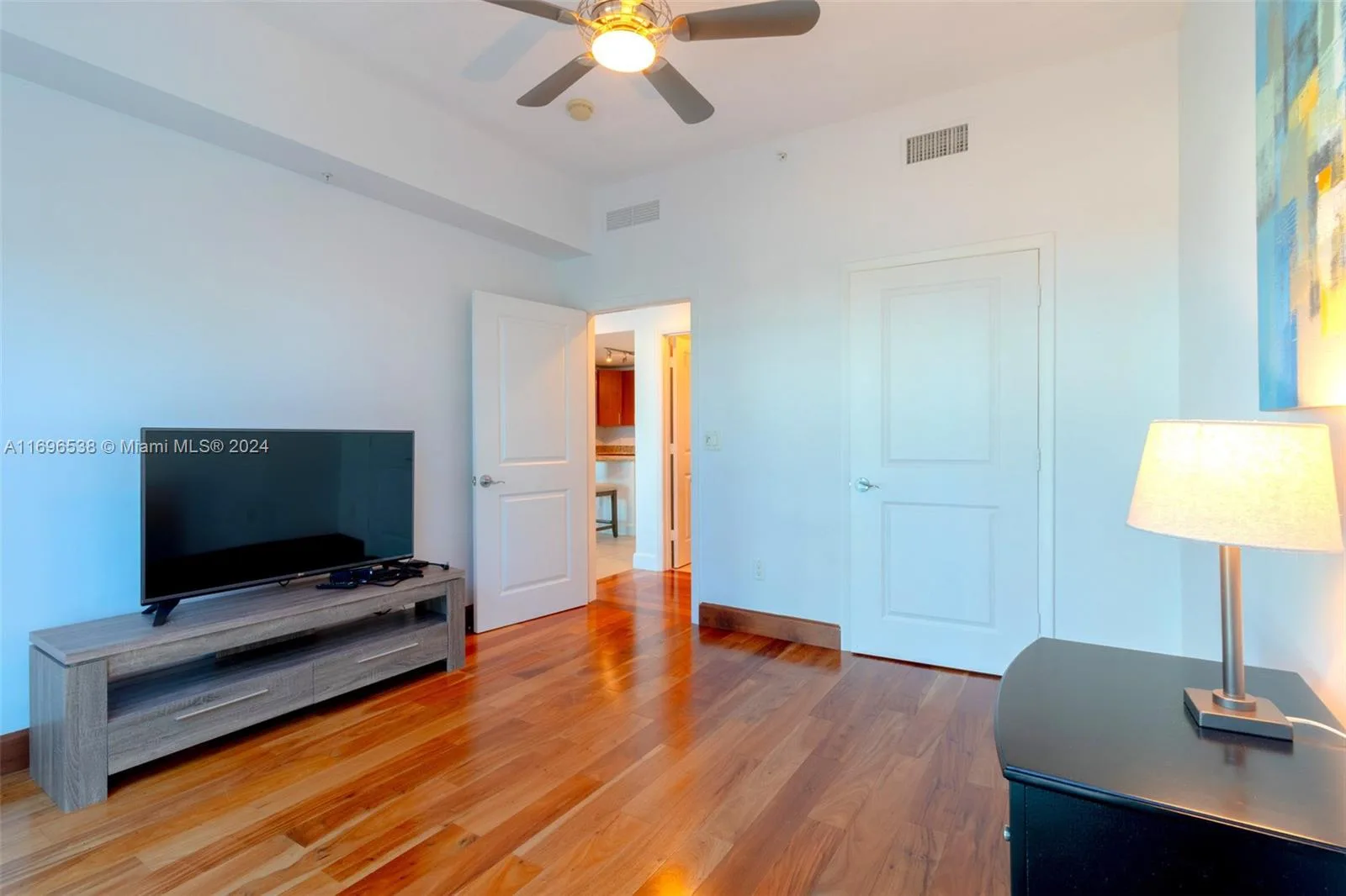 1945 S Ocean Dr # M5, Hallandale Beach, FL 33009 photo 6