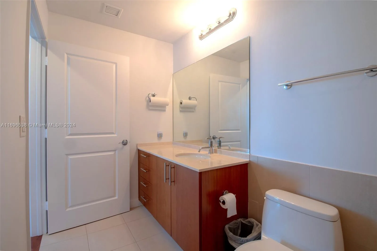 1945 S Ocean Dr # M5, Hallandale Beach, FL 33009 photo 9