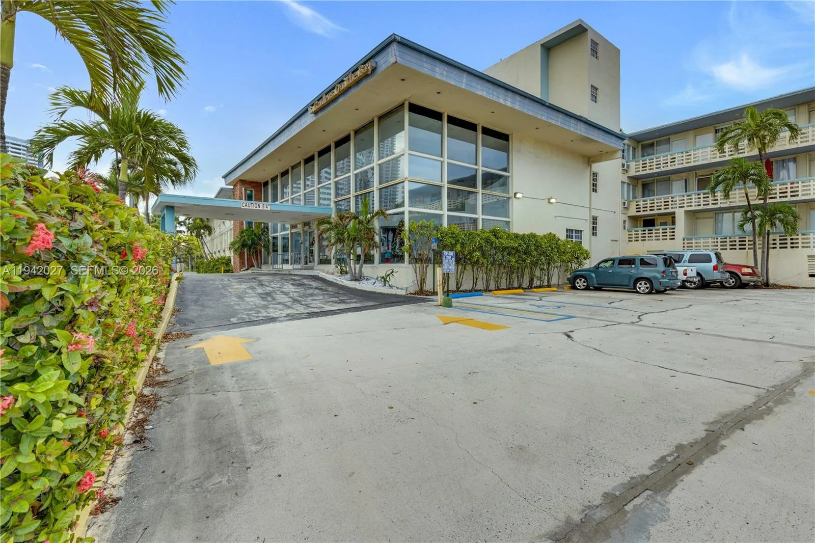 6484 Indian Creek Dr # 220, Miami Beach, FL 33141