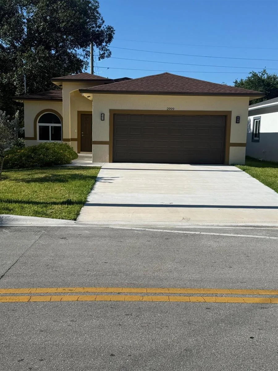 2999 NW 9th Street, Fort Lauderdale, FL 33311