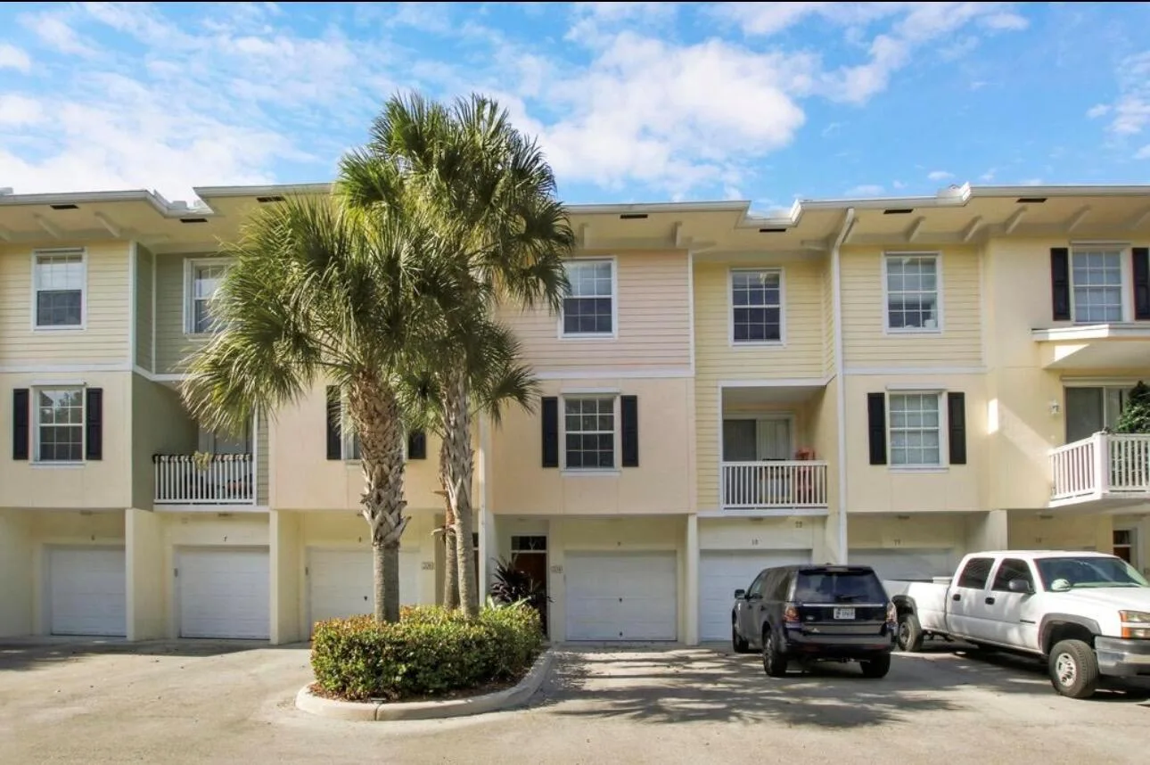 245 Murcia Drive # 204, Jupiter, FL 33458
