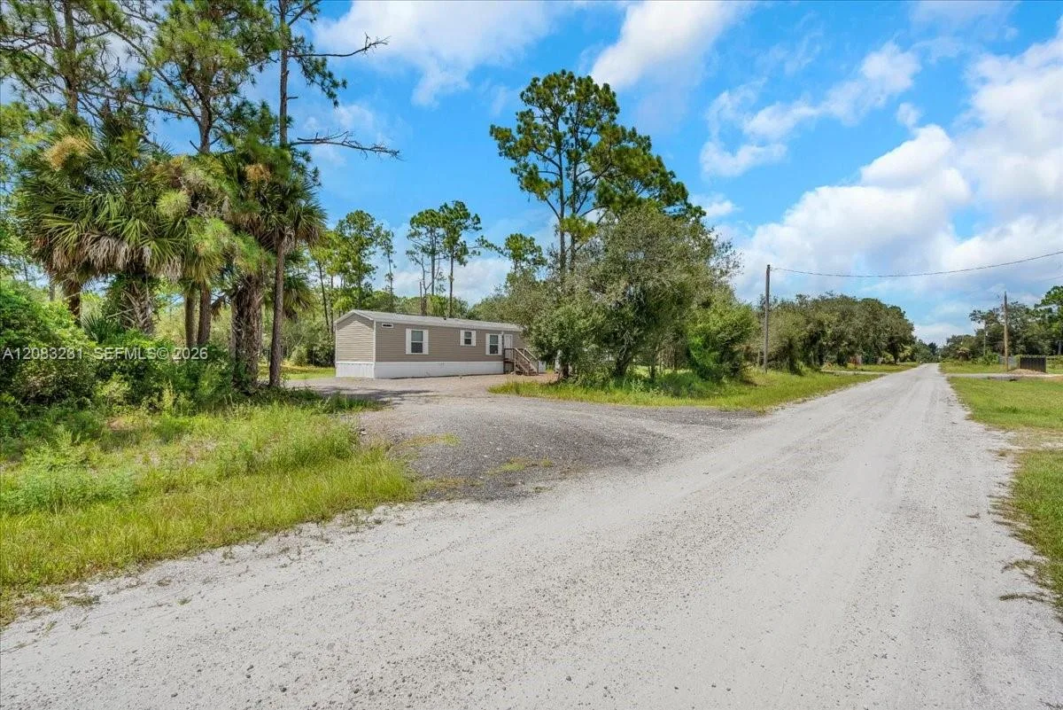 470 S Jinete St, Clewiston, FL 33440