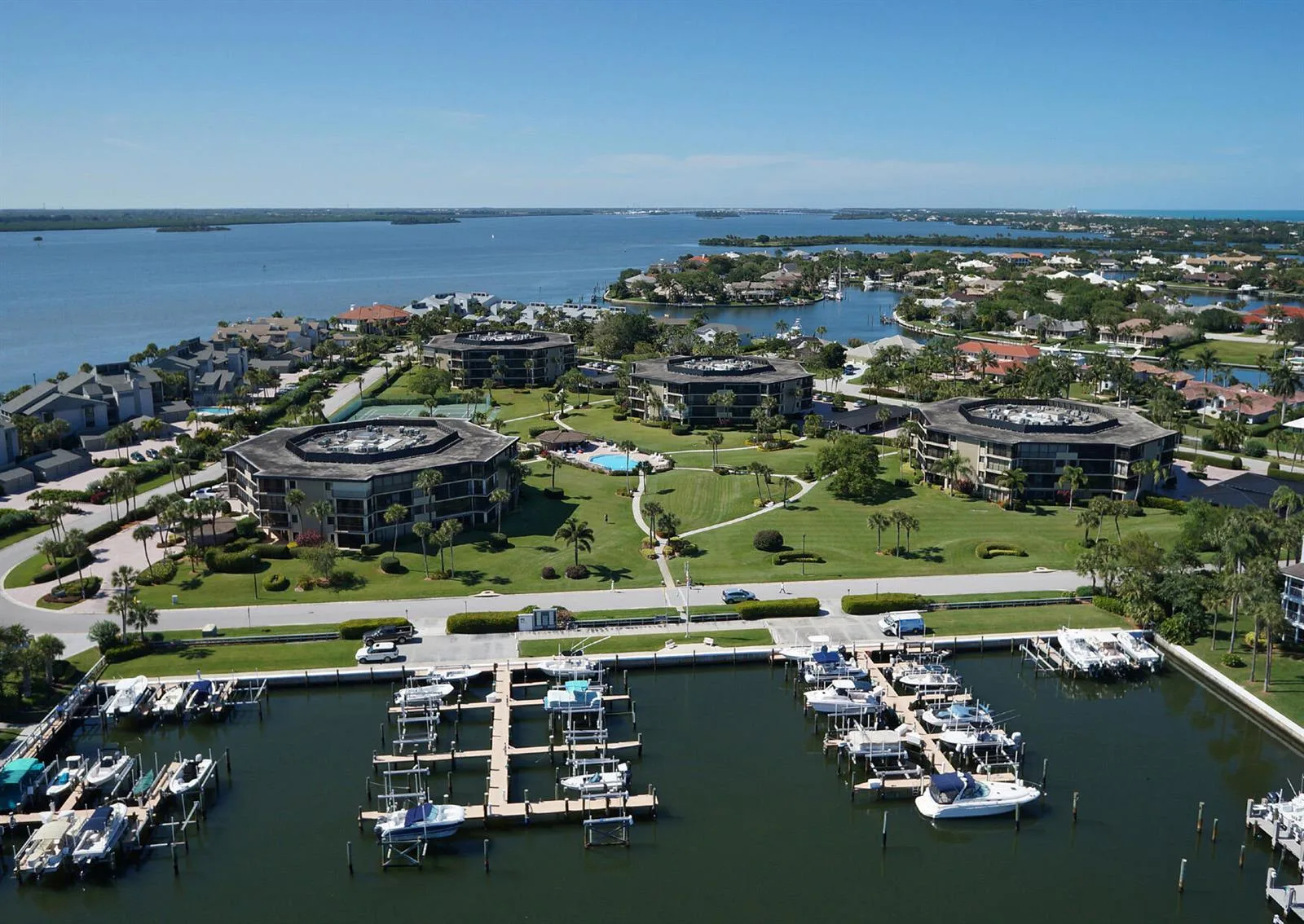 1825 Mooringline Drive # 2-F, Vero Beach, FL 32963