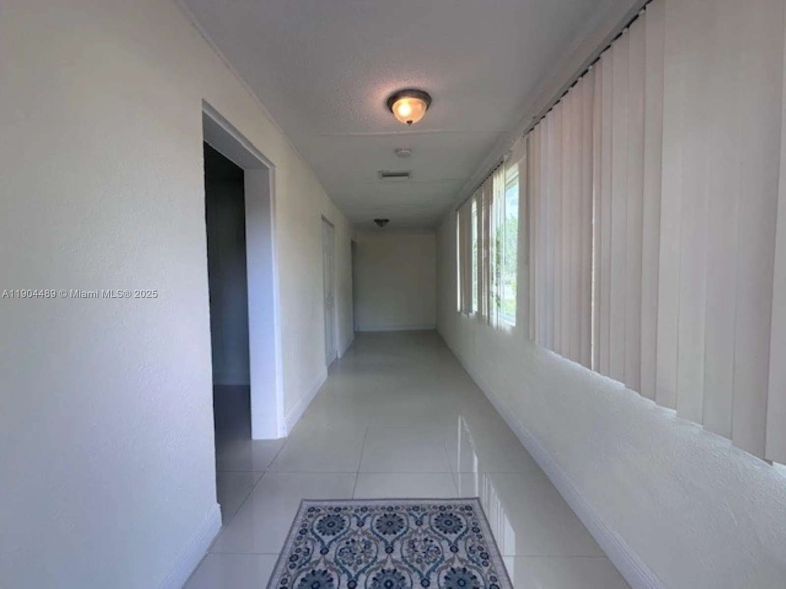 2898 NW 6th Ct, Fort Lauderdale, FL 33311 photo 2
