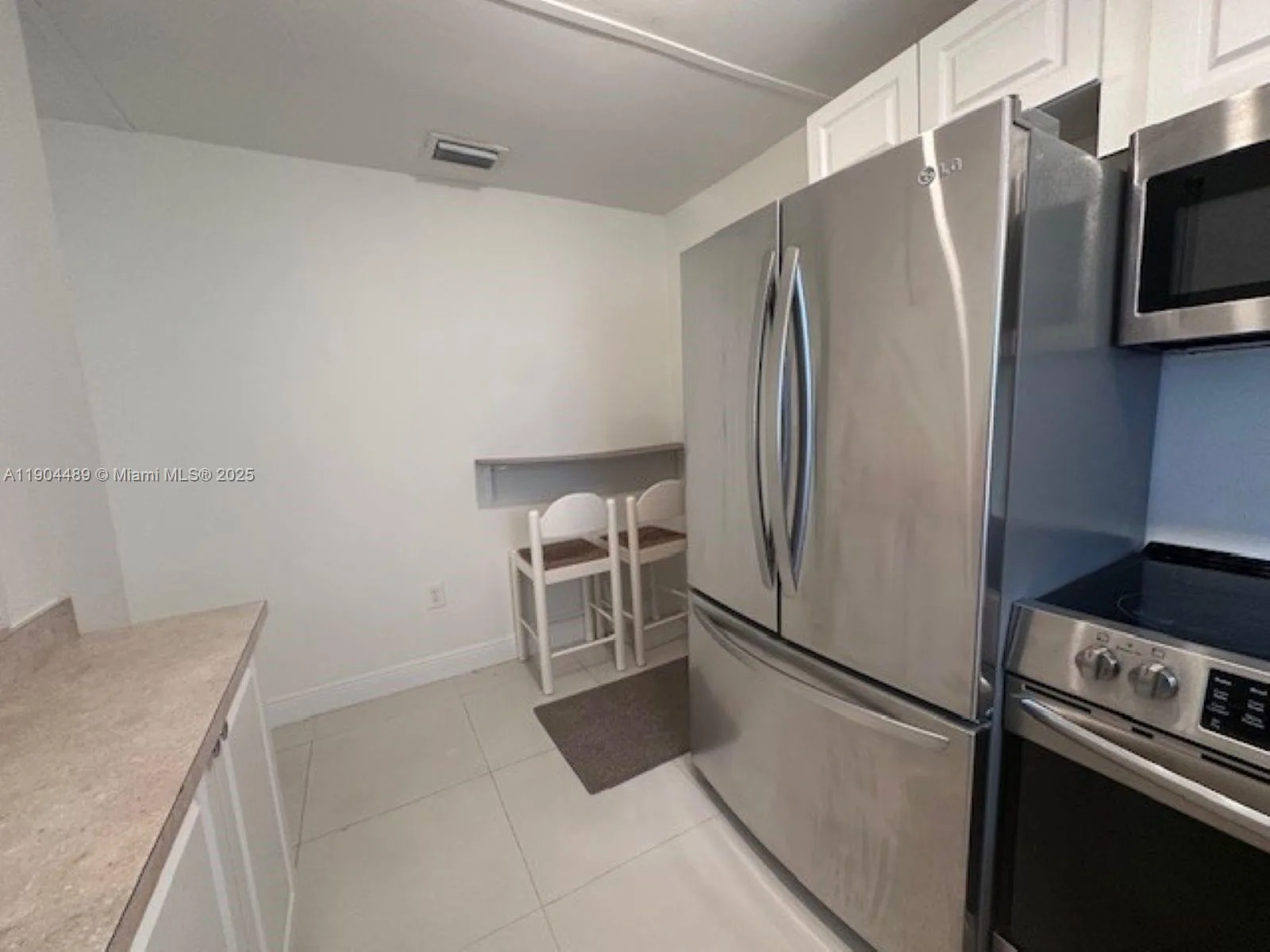 2898 NW 6th Ct, Fort Lauderdale, FL 33311 photo 8
