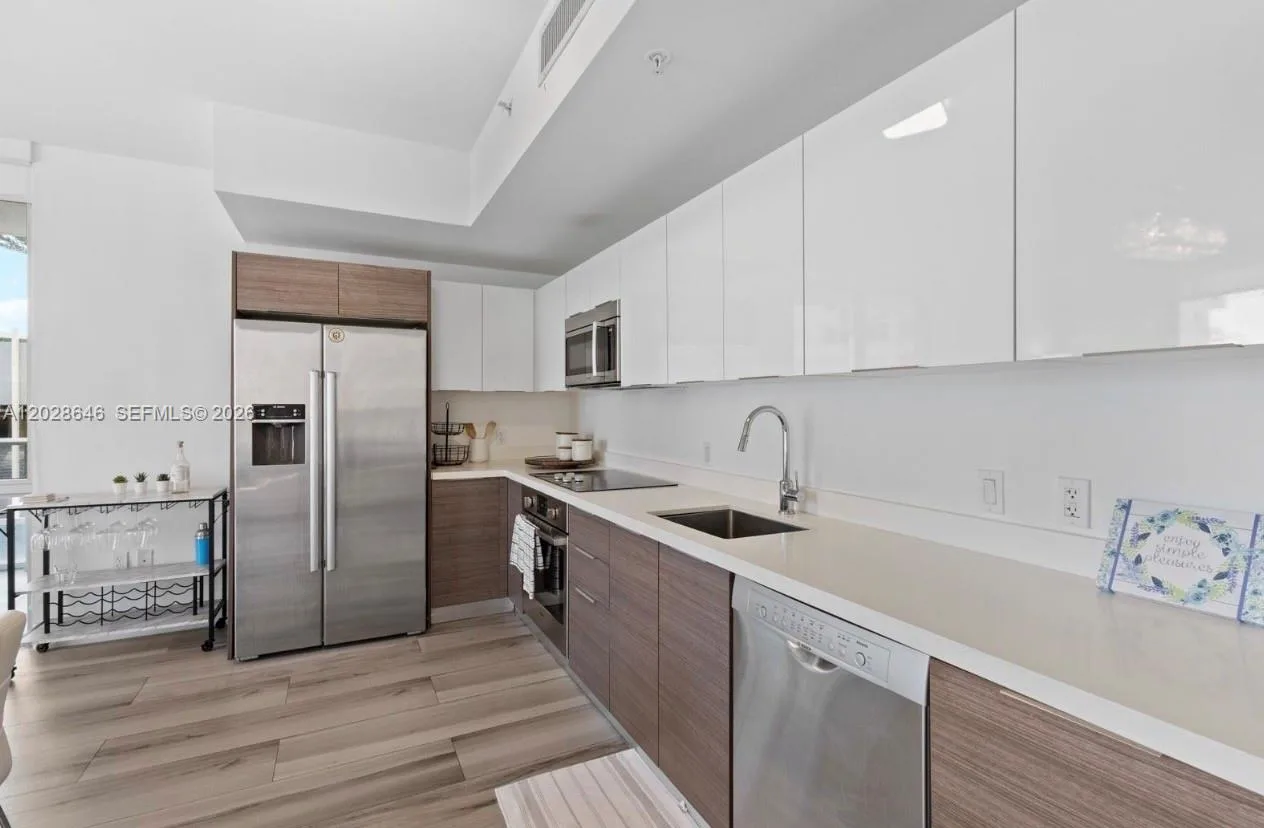 1010 SW 2nd Ave # 609, Miami, FL 33130 photo 7