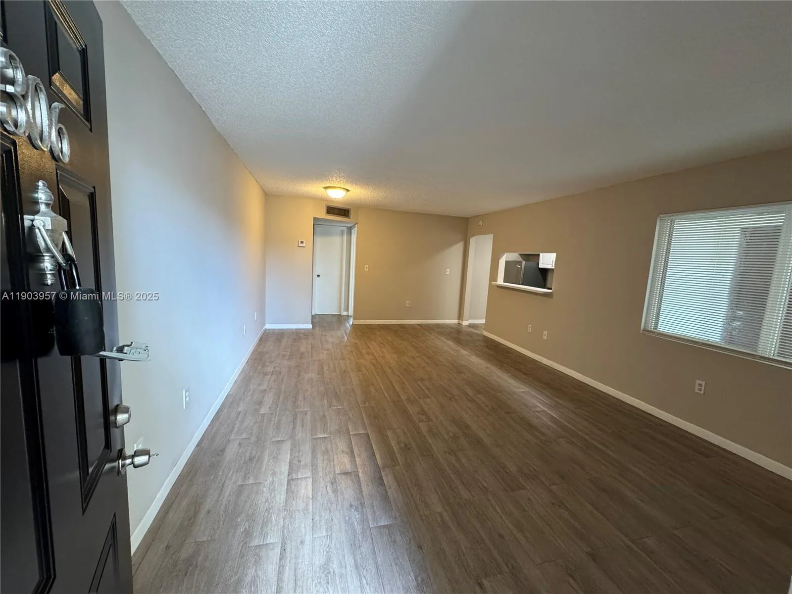 Casa Linda Apartments – photo 8