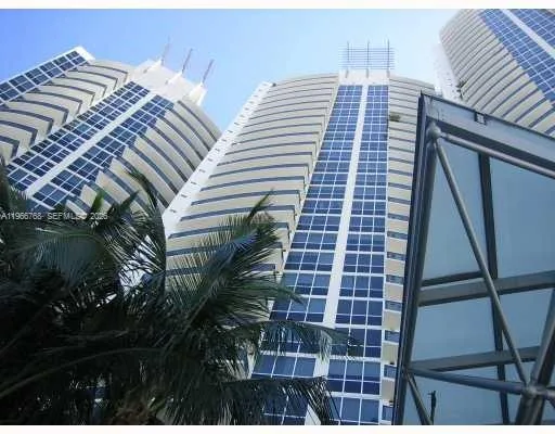 400 Alton Rd # 905, Miami Beach, FL 33139