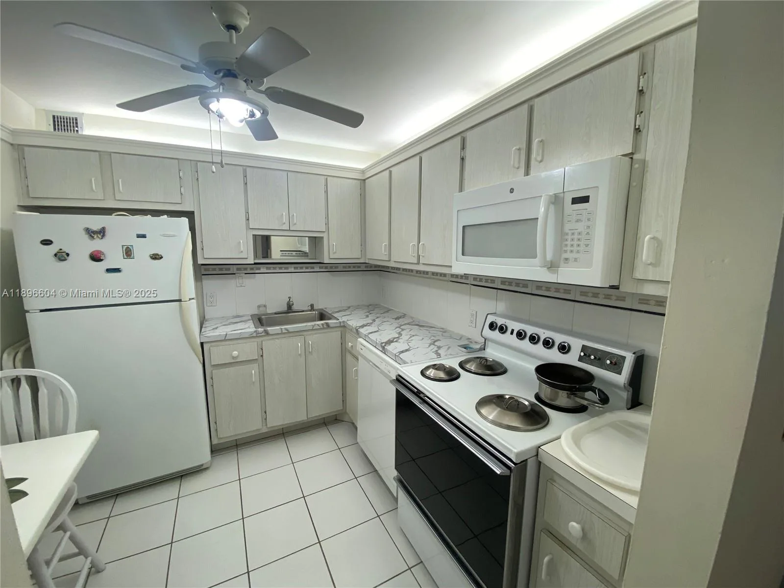100 Bayview Dr # 230, Sunny Isles Beach, FL 33160 photo 8