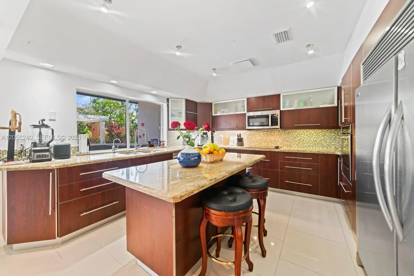 930 NE 182nd Ter, North Miami Beach, FL 33162 photo 10