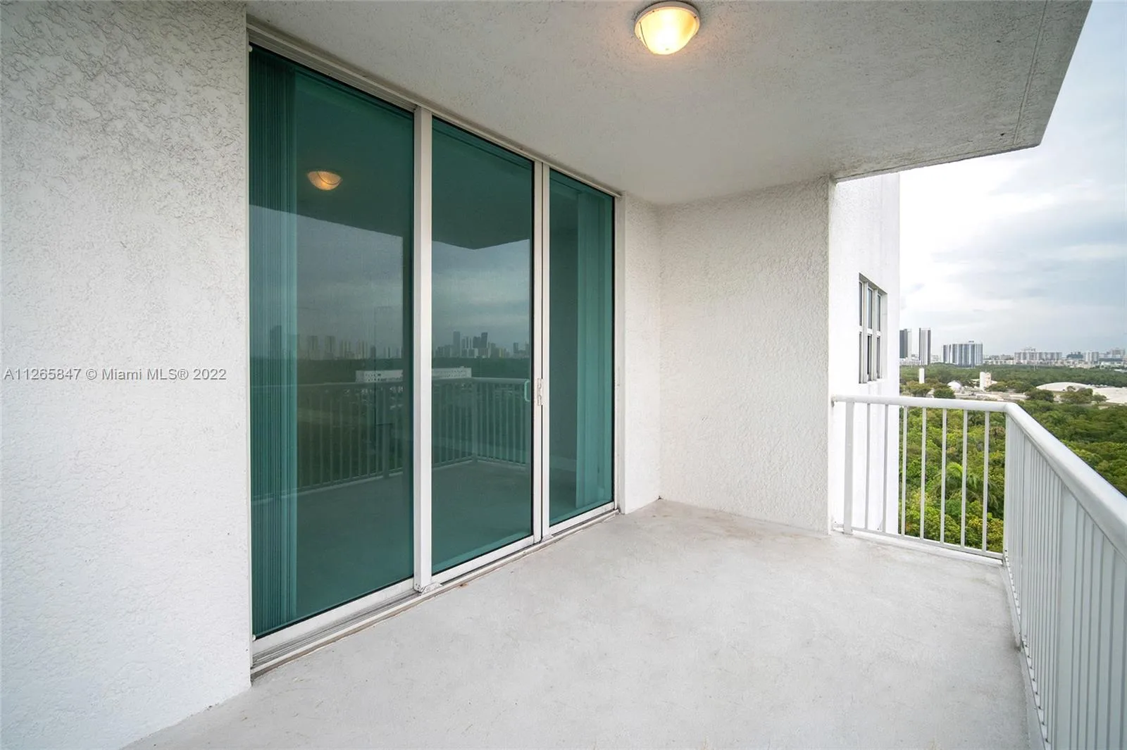 15051 Royal Oaks Ln # 1203, North Miami, FL 33181 photo 10