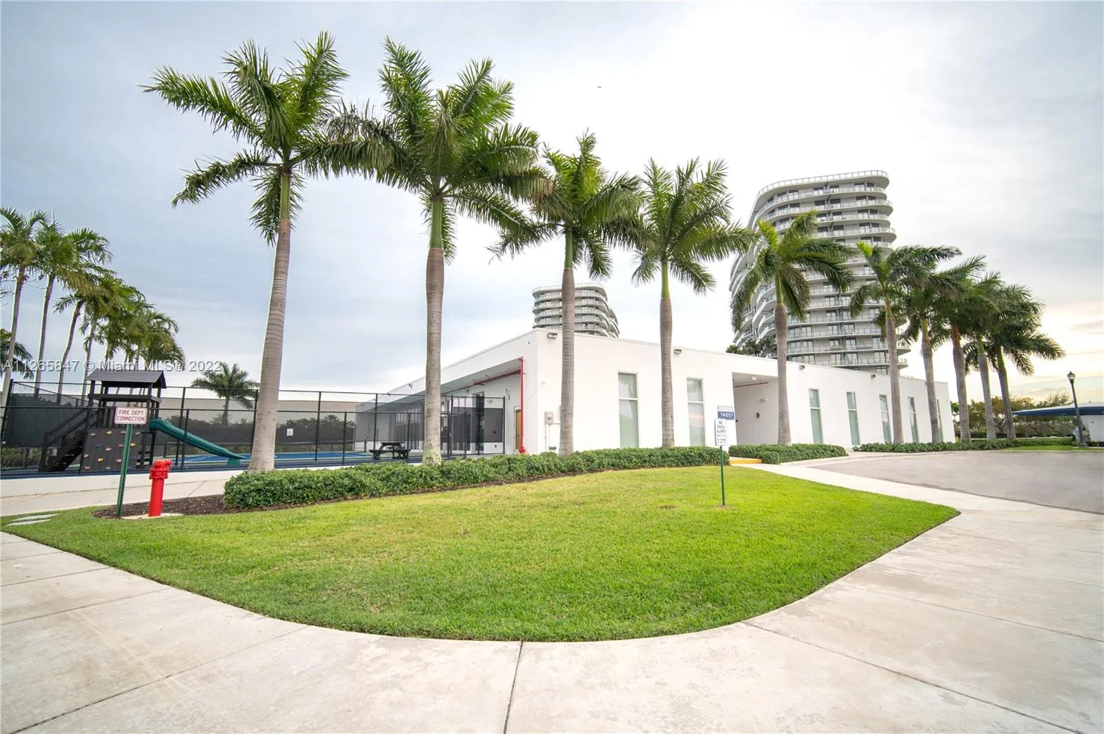 15051 Royal Oaks Ln # 1203, North Miami, FL 33181 photo 8
