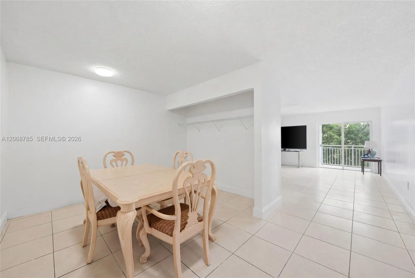 9375 Fontainebleau Blvd # L301, Miami, FL 33172 photo 6
