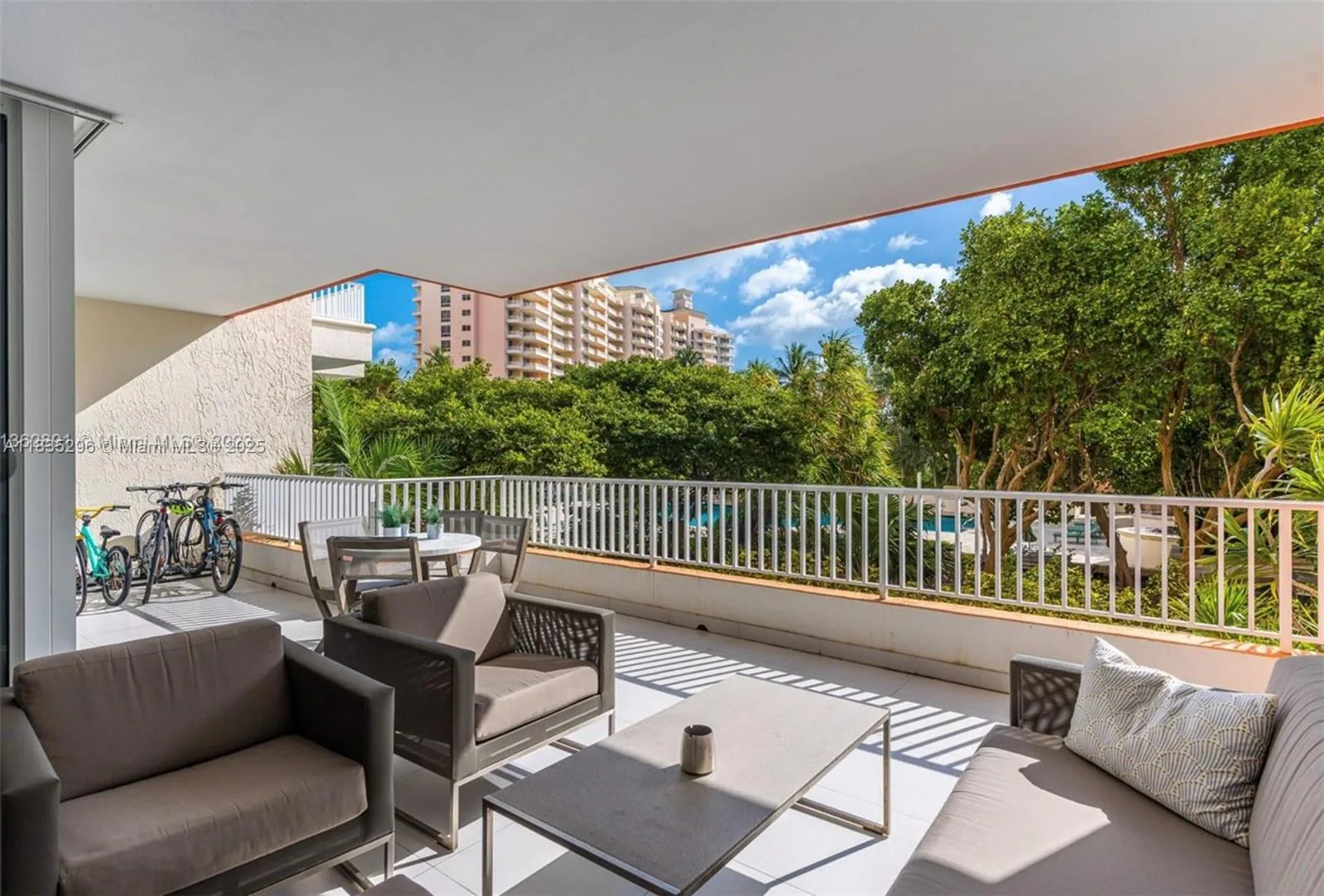 785 Crandon Blvd # 302, Key Biscayne, FL 33149 photo 10
