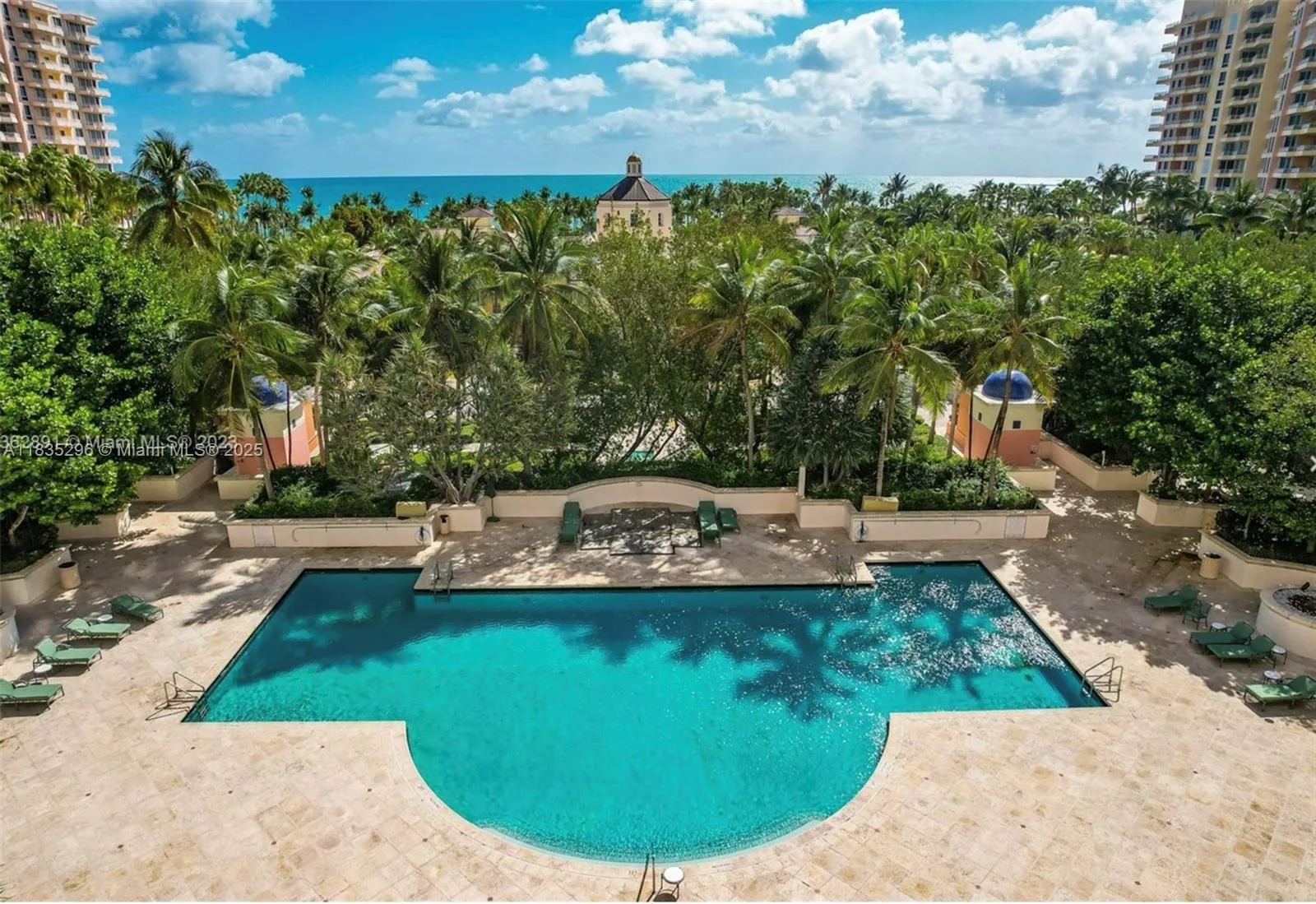 785 Crandon Blvd # 302, Key Biscayne, FL 33149 photo 2