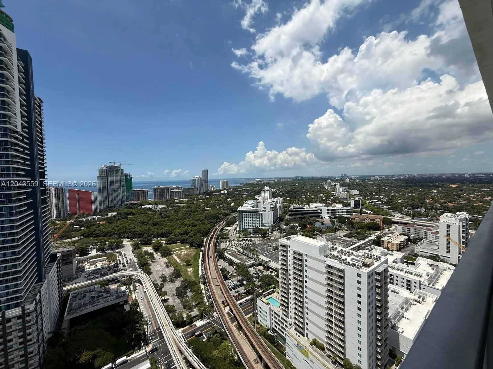 79 SW 12th St # 3702-S, Miami, FL 33130