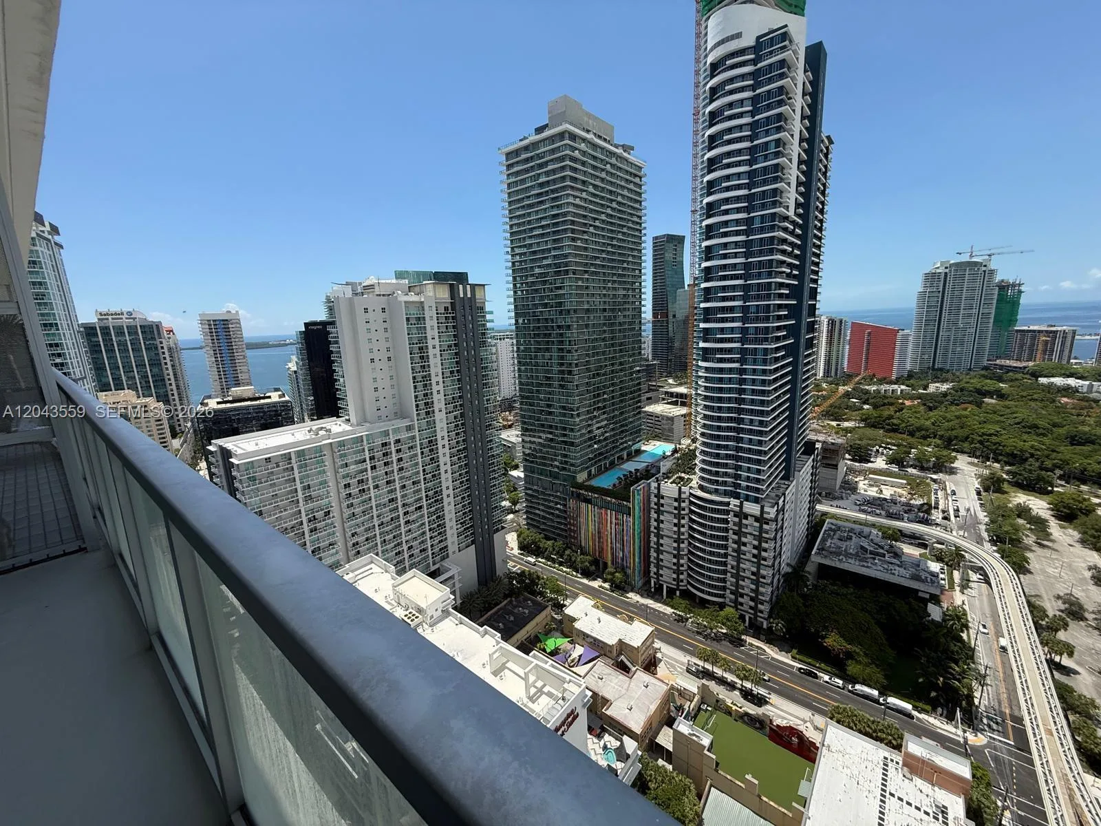 79 SW 12th St # 3702-S, Miami, FL 33130 photo 2