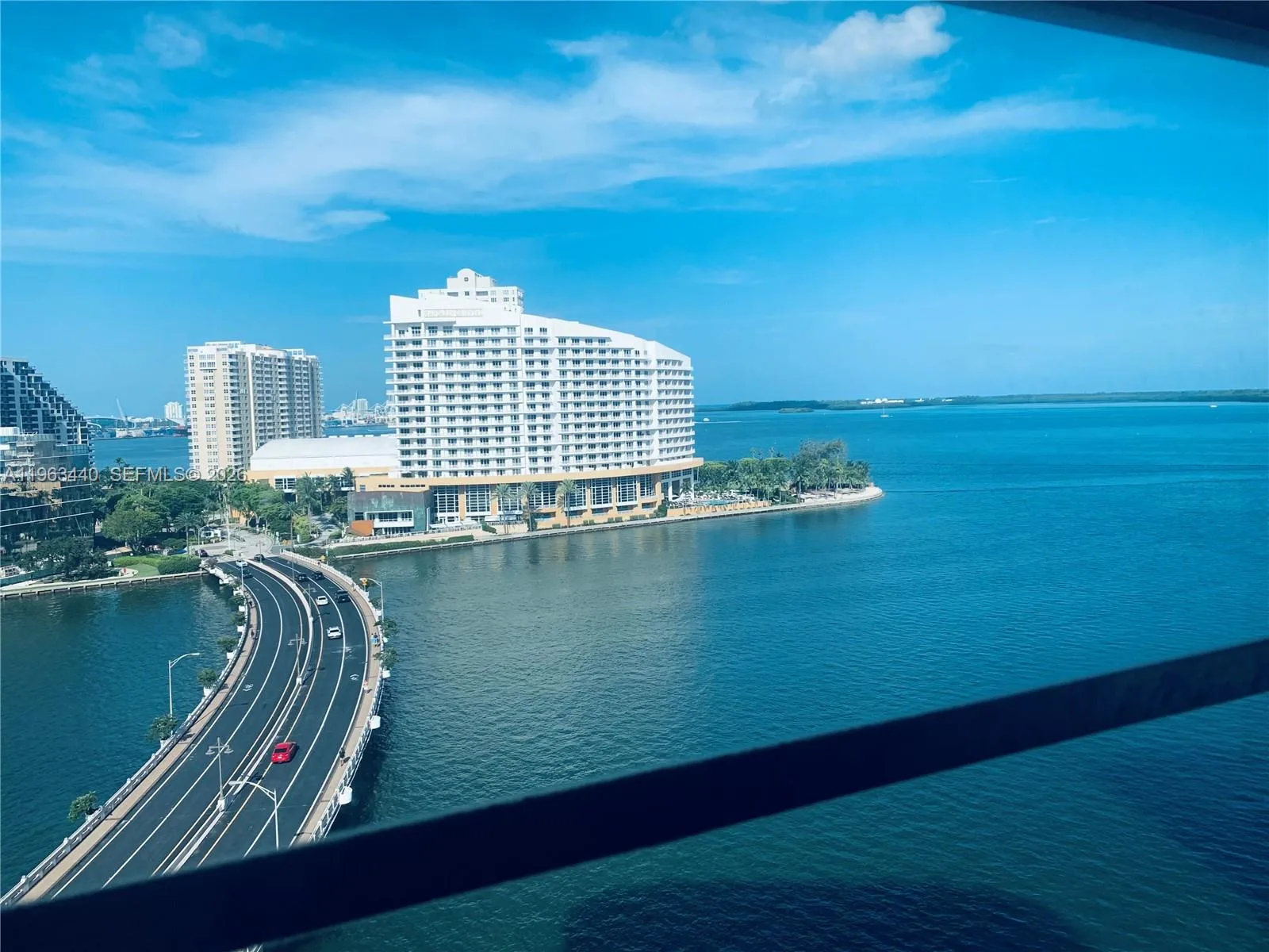 801 Brickell Bay Dr # 1470, Miami, FL 33131 photo 2
