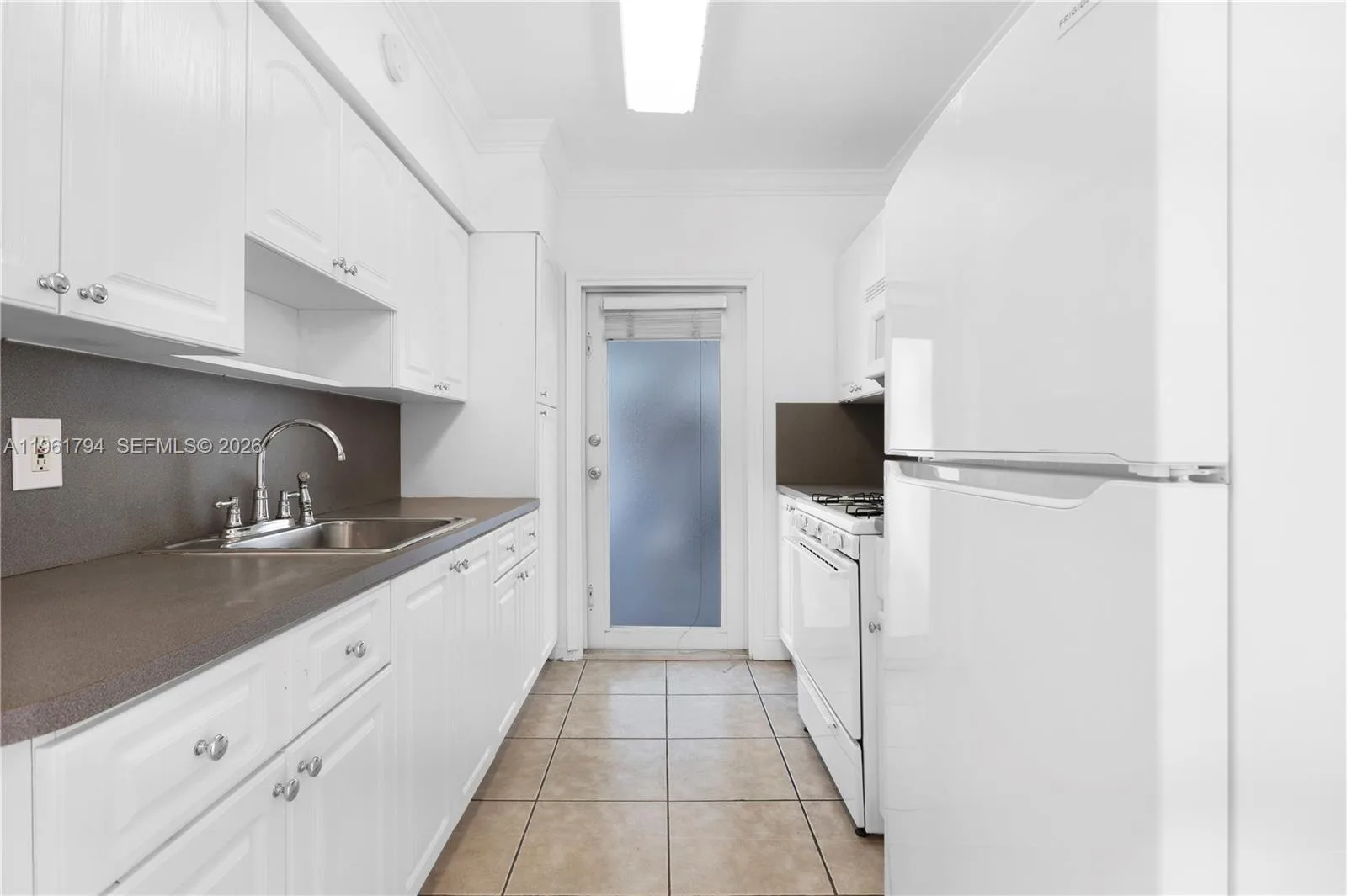 315 69th St # 112, Miami Beach, FL 33141 photo 2