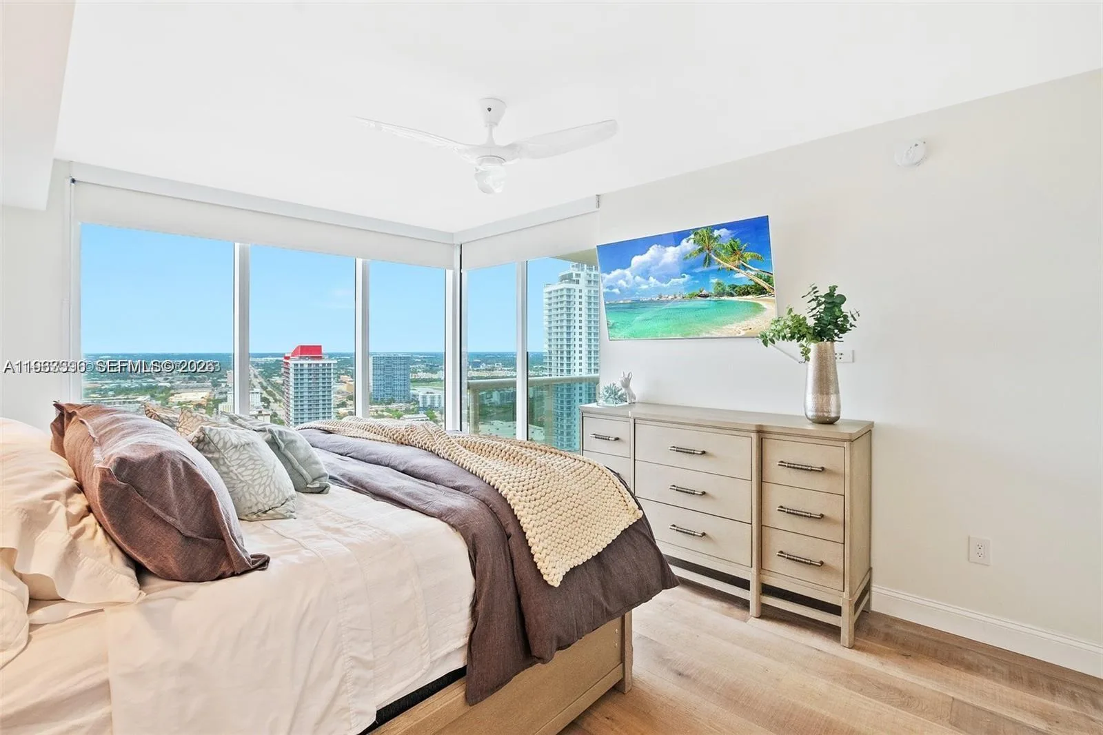1800 S Ocean Dr # 3608, Hallandale Beach, FL 33009 photo 12