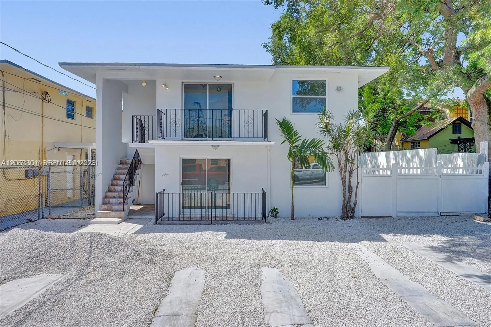 3290 NW 4th St # 3290, Miami, FL 33125
