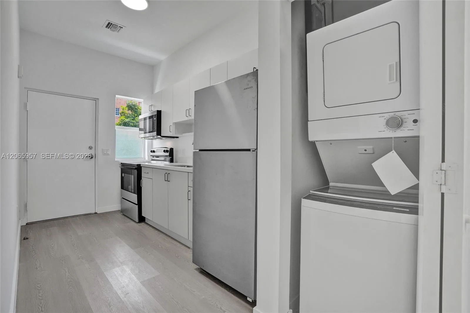 1567 NW 1st St # 6, Miami, FL 33125 photo 3