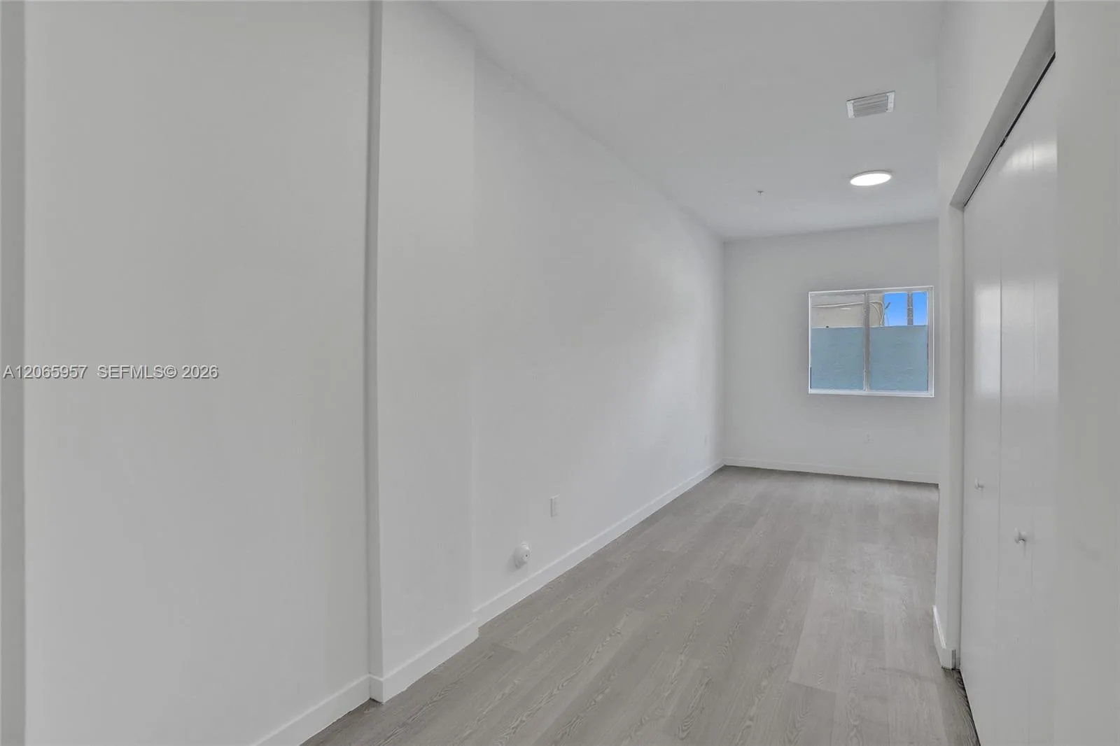 1567 NW 1st St # 6, Miami, FL 33125 photo 4