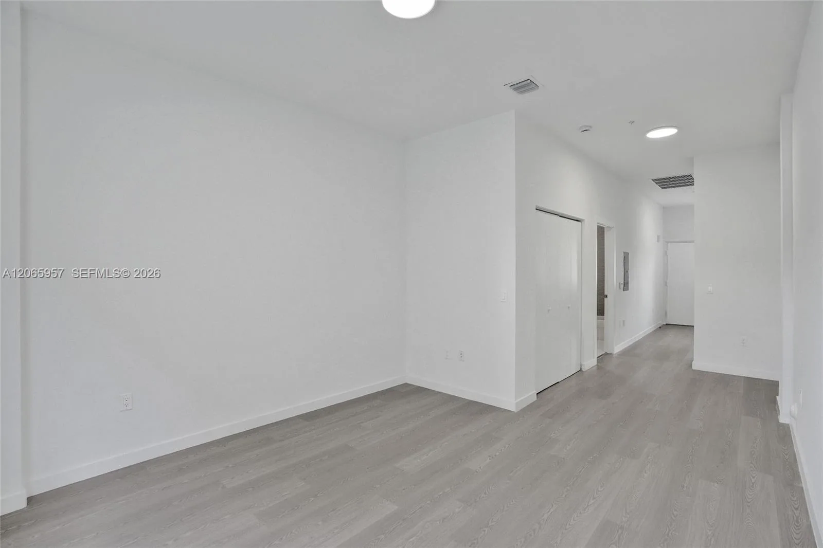 1567 NW 1st St # 6, Miami, FL 33125 photo 8