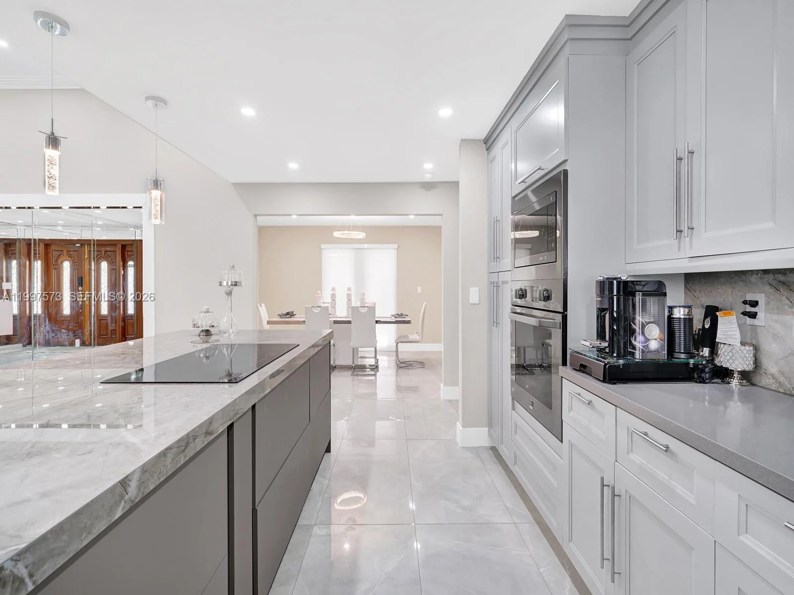 621 E Tropical Way, Plantation, FL 33317 photo 13