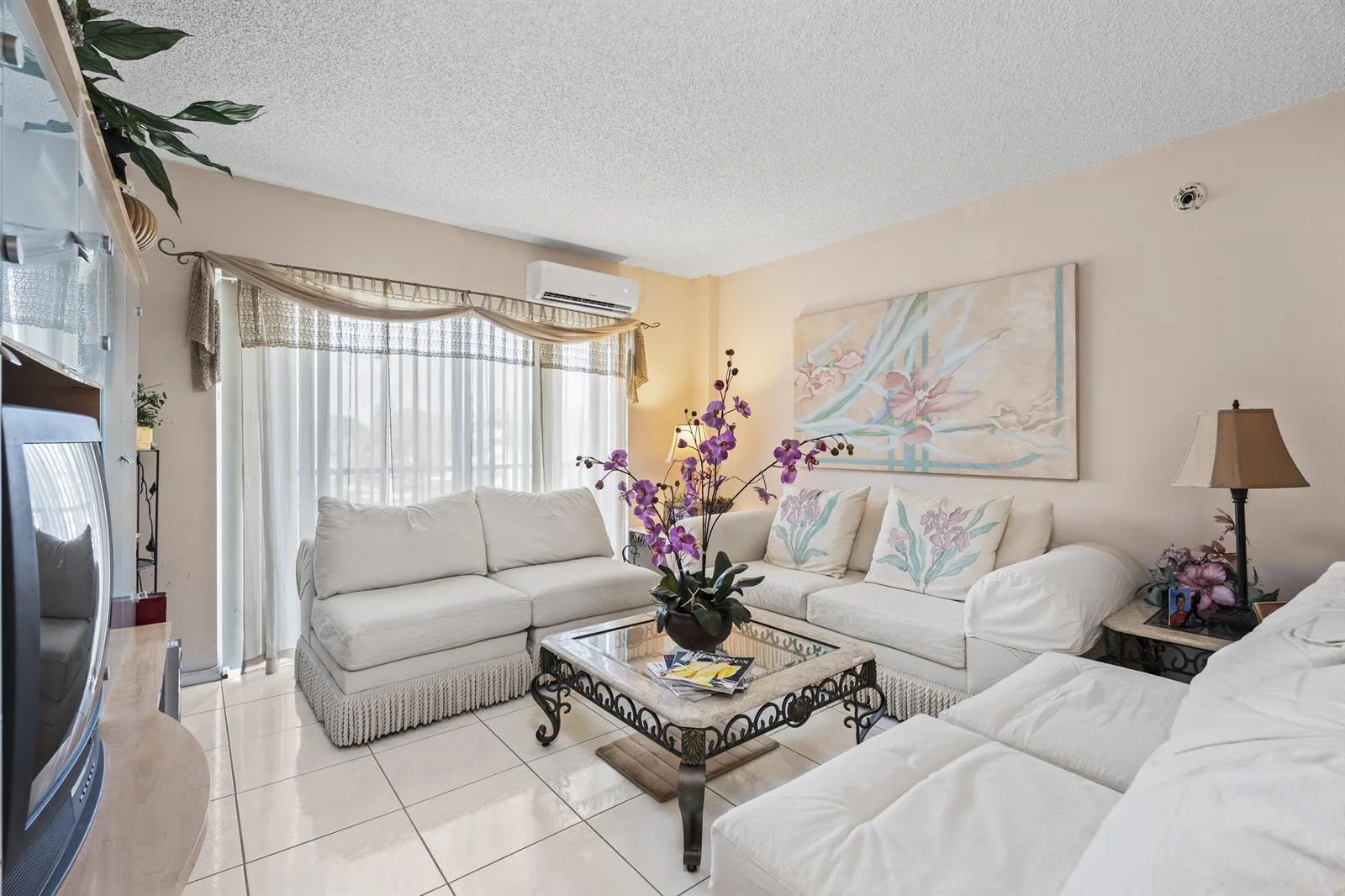 4174 Inverrary Drive # 413, Lauderhill, FL 33319