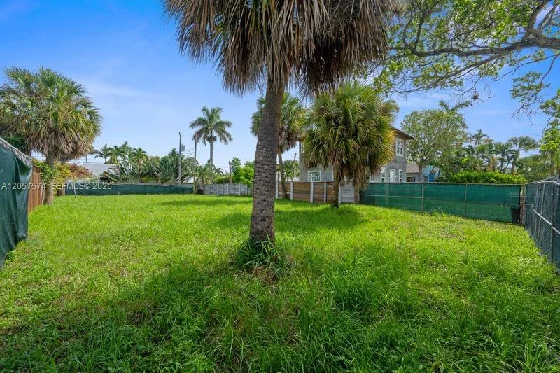 531 31st St, West Palm Beach, FL 33407 photo 4