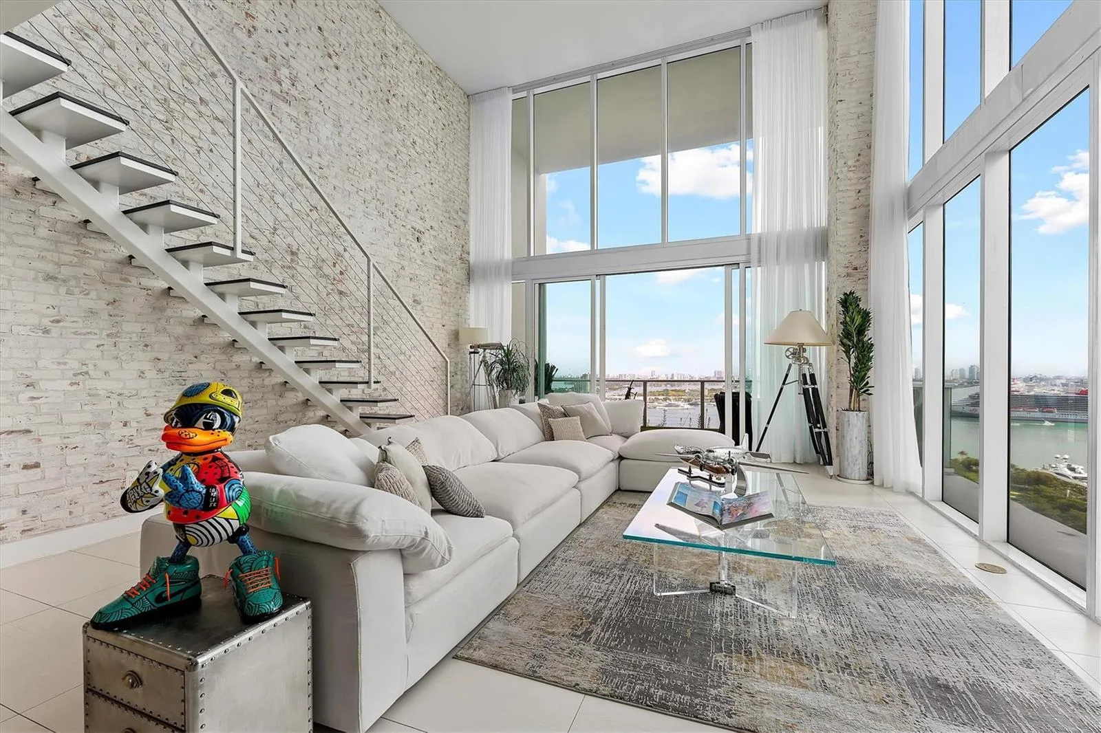 1040 Biscayne Boulevard # 2101, Miami, FL 33132
