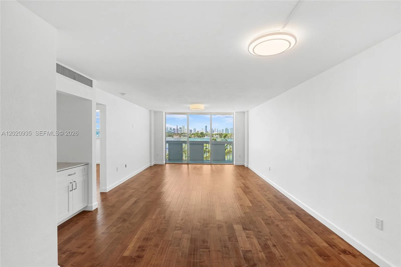 800 West Ave # 527, Miami Beach, FL 33139 photo 4