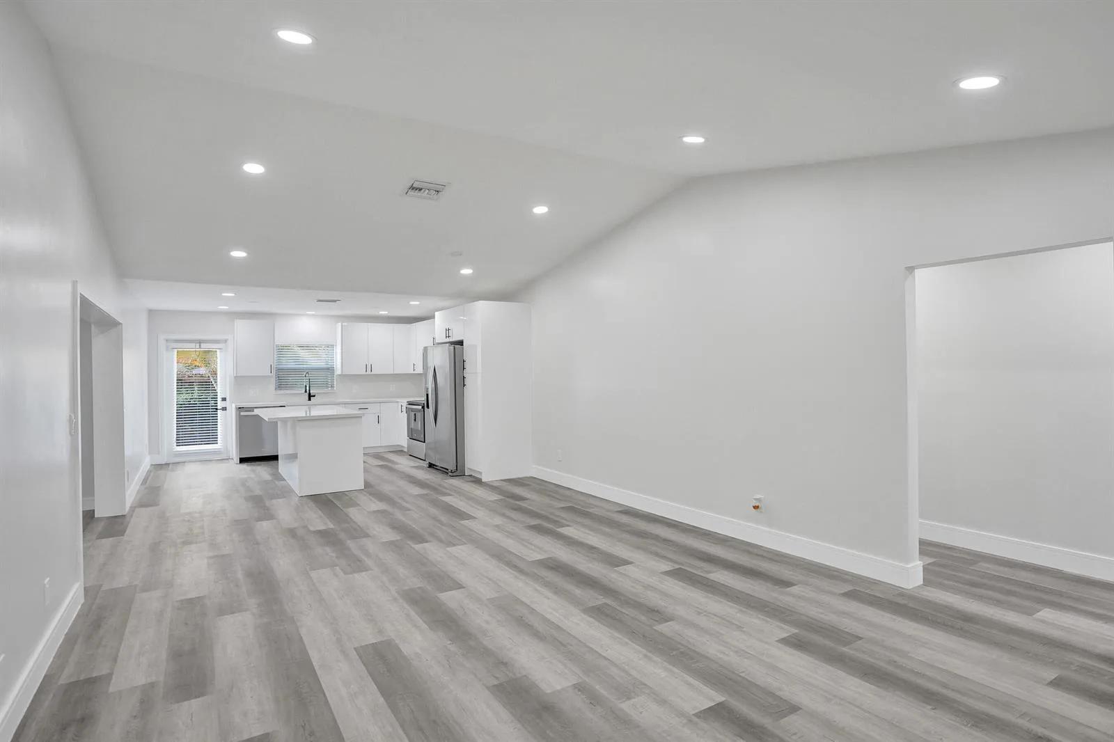904 NW 51ST Street, Deerfield Beach, FL 33064 photo 11