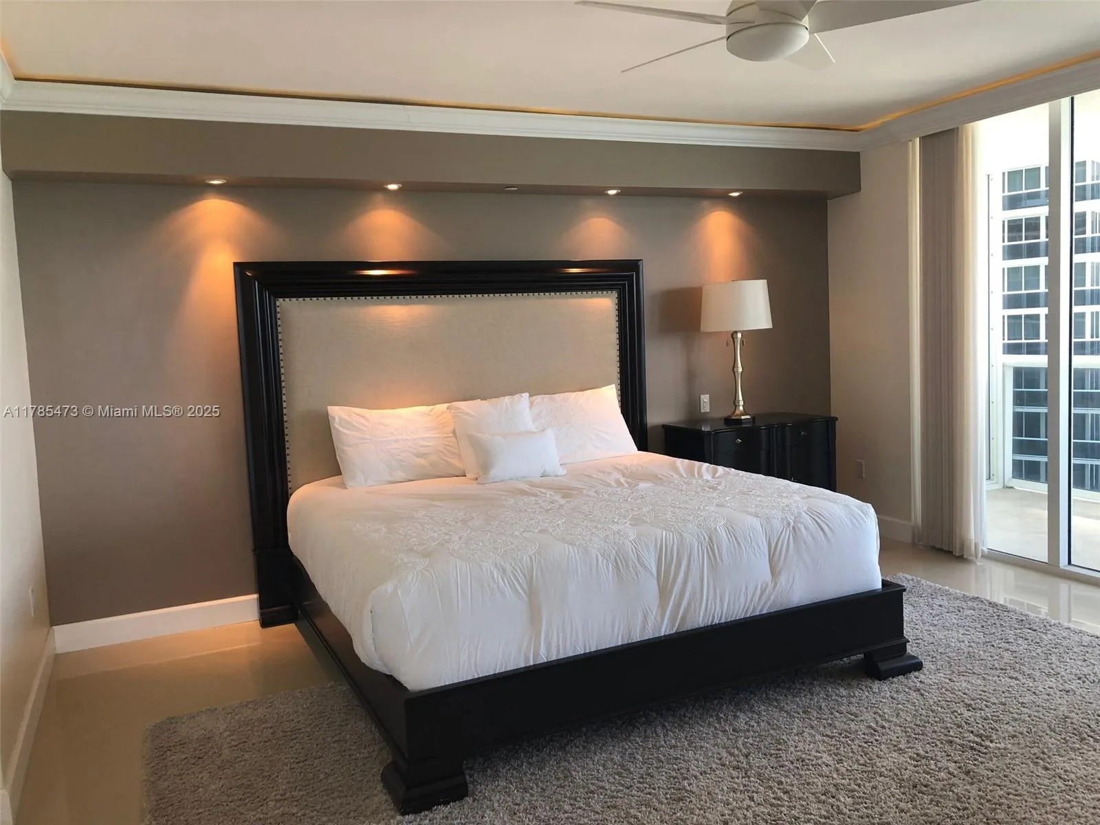 1830 S Ocean Dr # 1701, Hallandale Beach, FL 33009 photo 9