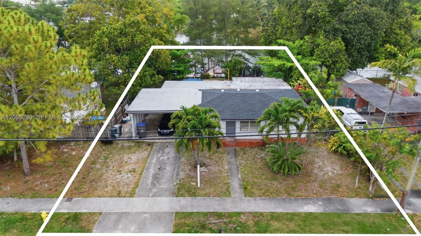 4621 SW 31st Dr, West Park, FL 33023