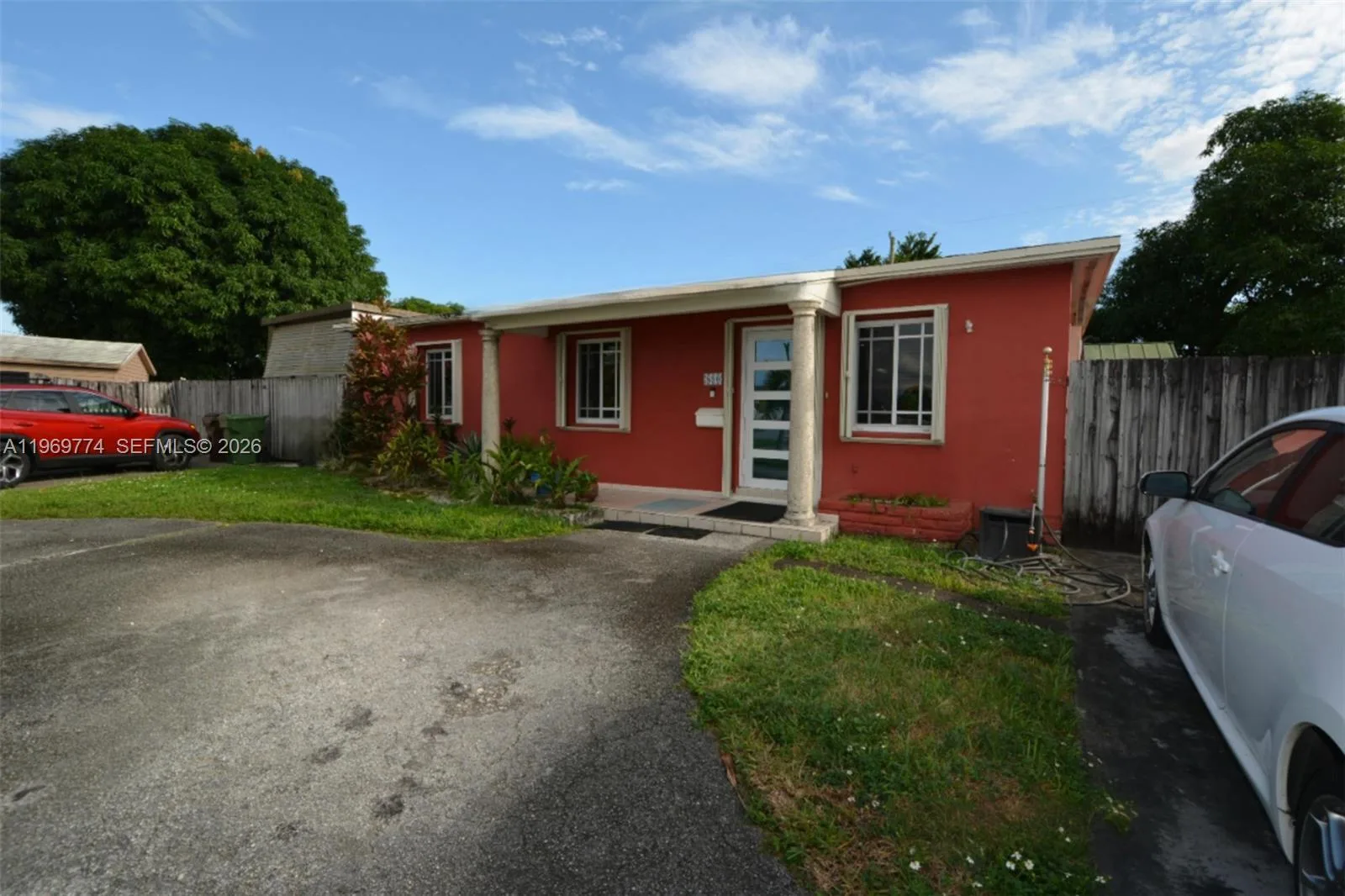 890 E 38th St, Hialeah, FL 33013 photo 5