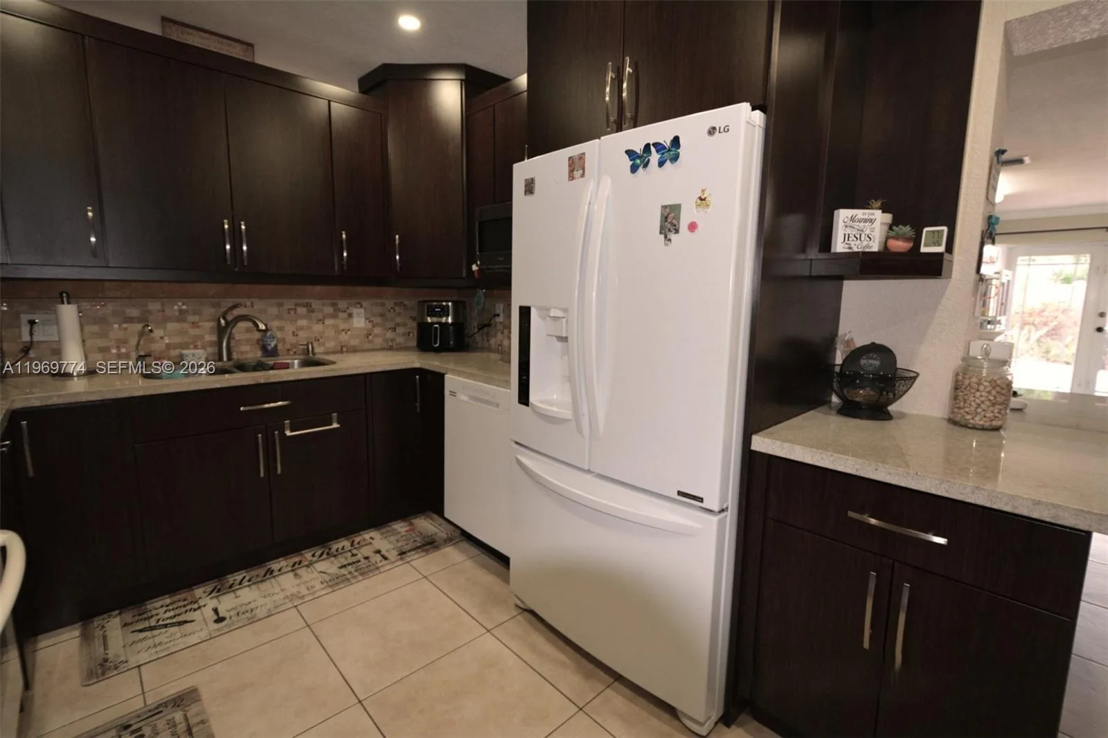 890 E 38th St, Hialeah, FL 33013 photo 8