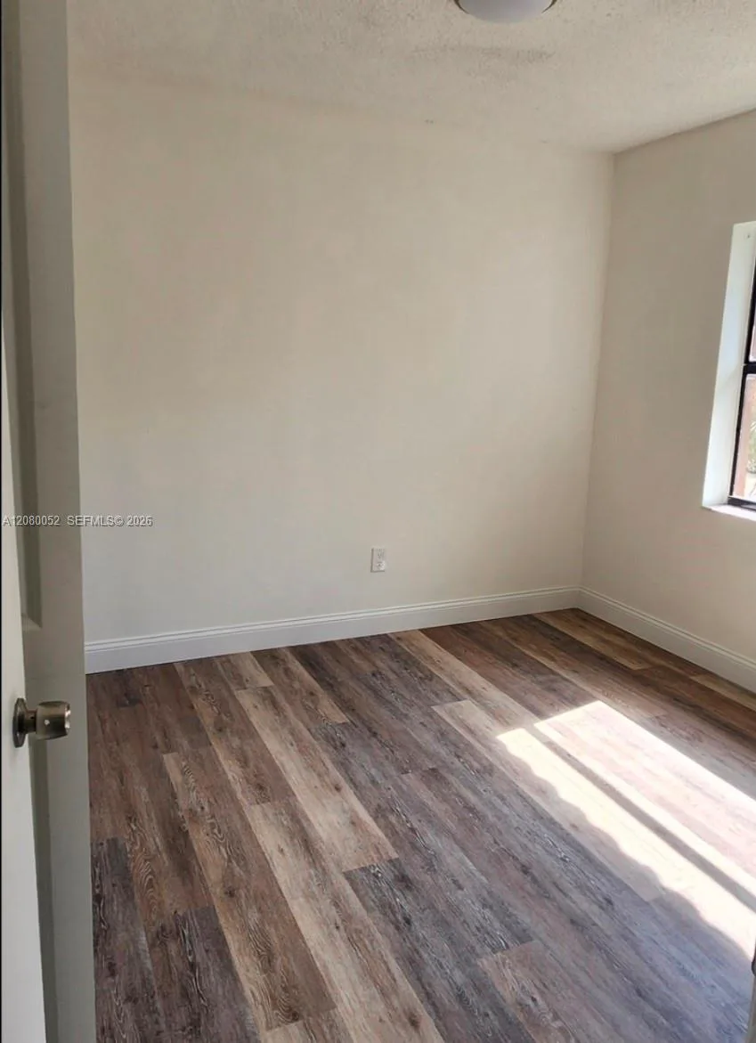 6480 W 27th Ct # 54-22, Hialeah, FL 33016 photo 10