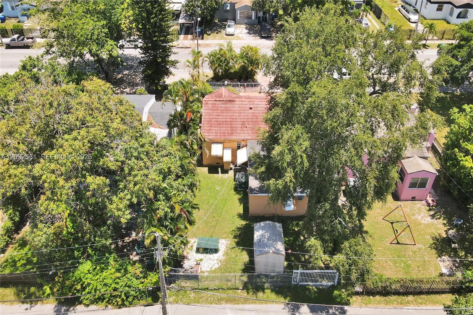 555 NW 46th St, Miami, FL 33127 photo 2