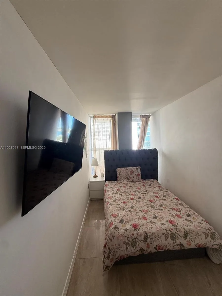 600 NE 36th St # 701, Miami, FL 33137 photo 3