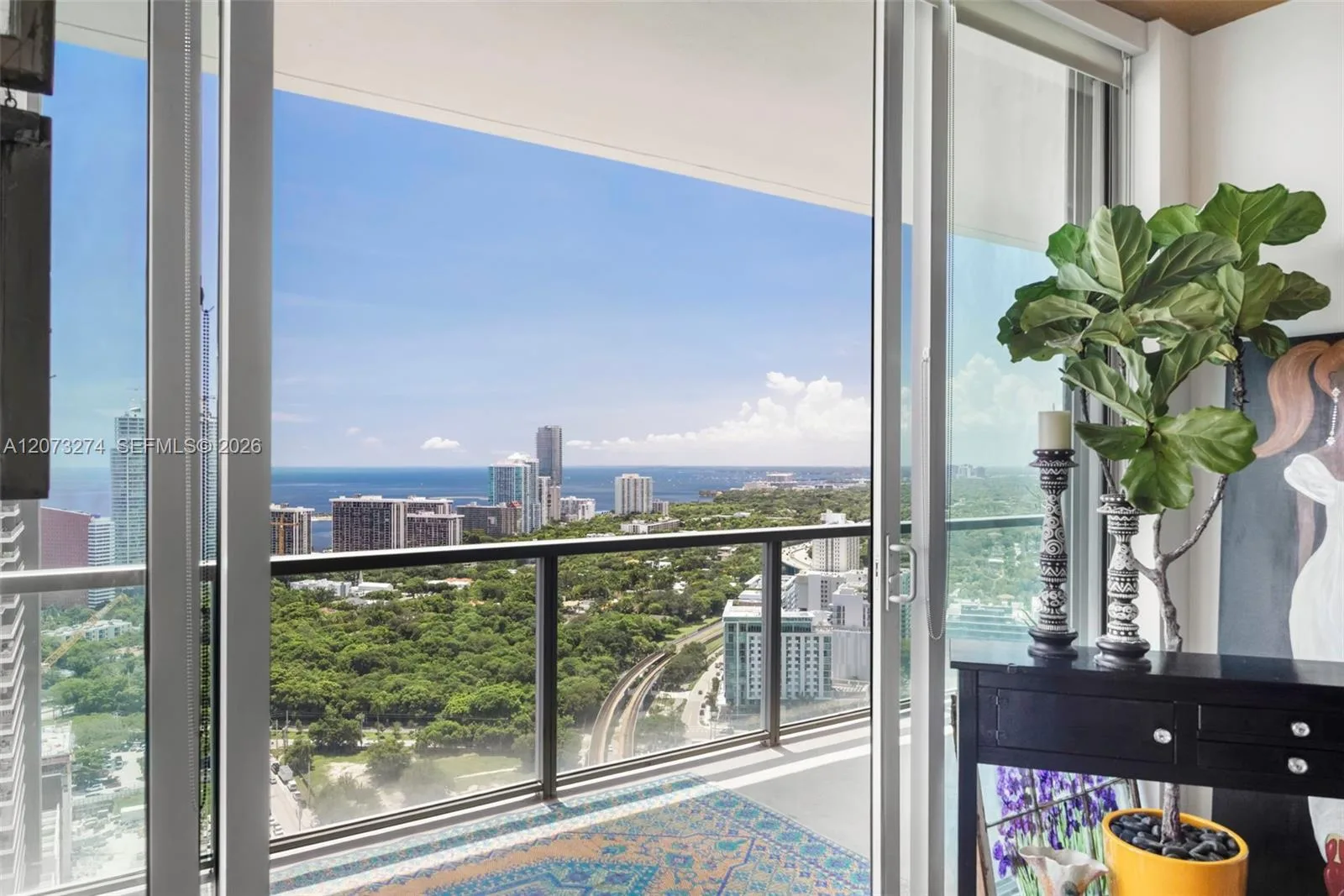 79 SW 12th St # PH3904-S, Miami, FL 33130