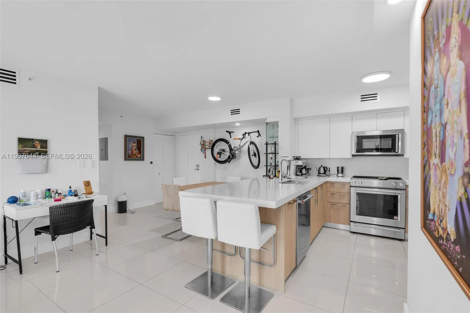 1155 Brickell Bay Dr # 303, Miami, FL 33131 photo 10